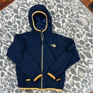 Reversible boys size 7/8 The North Face spring Jacket